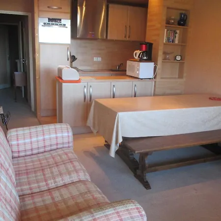 Lägenhet 5 Pers Avec Balcon Et Garage A Super Besse, Wi-fi Gratuit - Fr-1-814-43 Besse-et-Saint-Anastaise